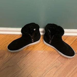 Blondo Haven Waterproof Sneaker Style Boots size 7.5